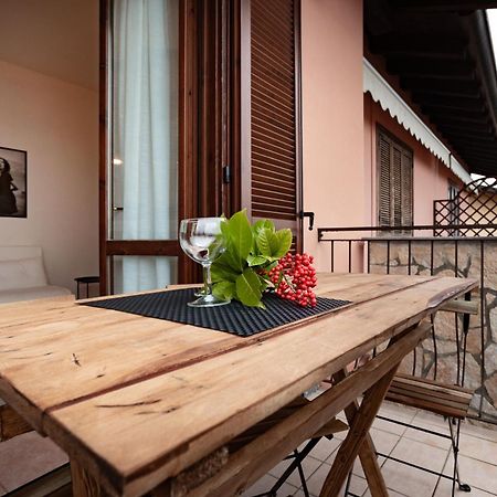 Casa Paris Daire Sale Marasino Dış mekan fotoğraf