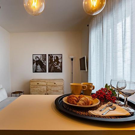 Casa Paris Daire Sale Marasino Dış mekan fotoğraf